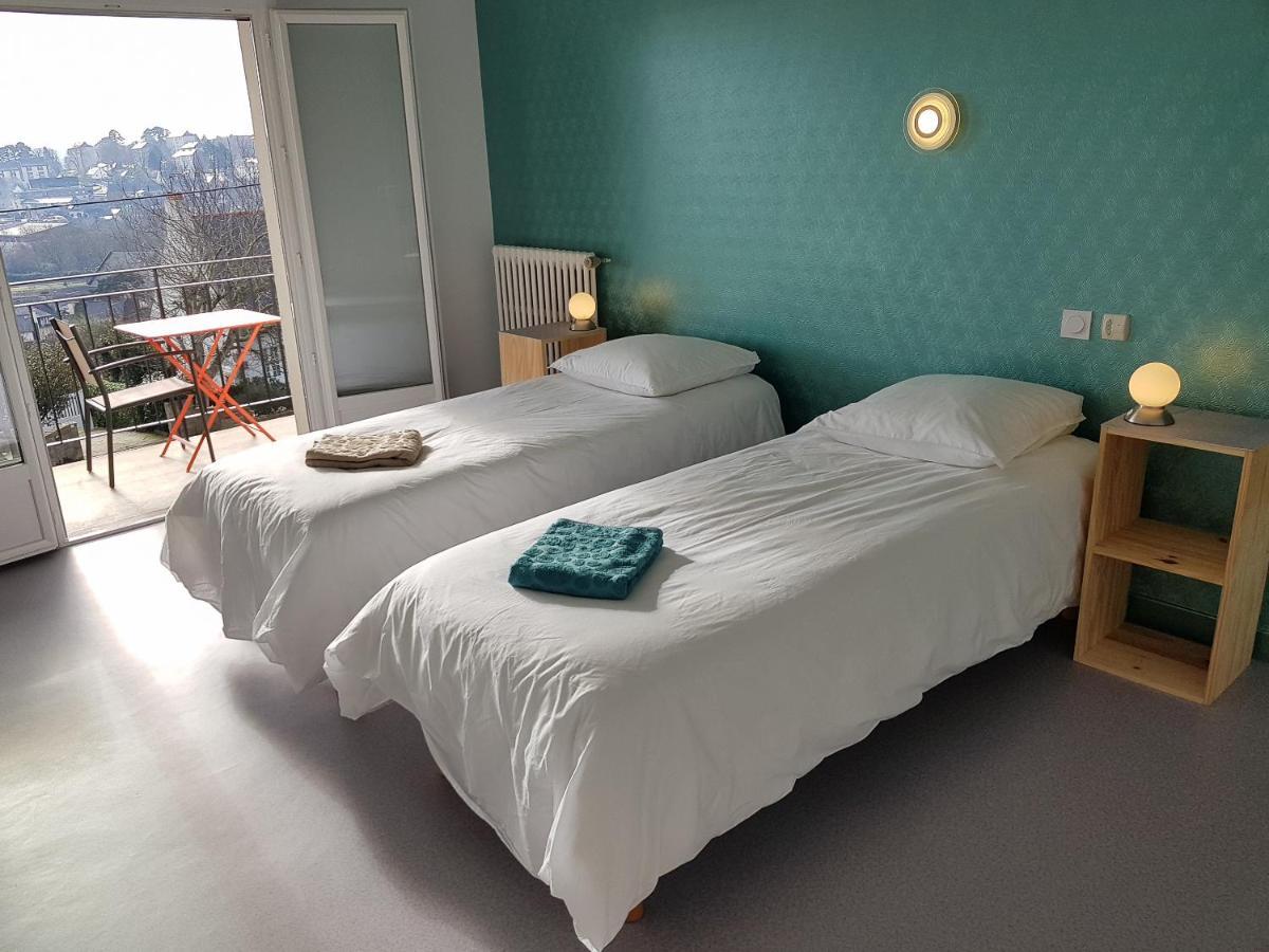 Les Balcons Du Tregor Frühstückspension *